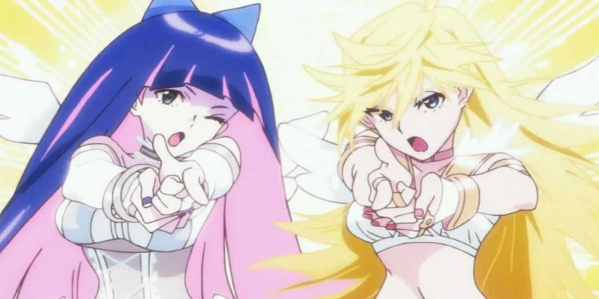 Panty ve Stocking dönüşüm kıyafetlerini hedefliyor.