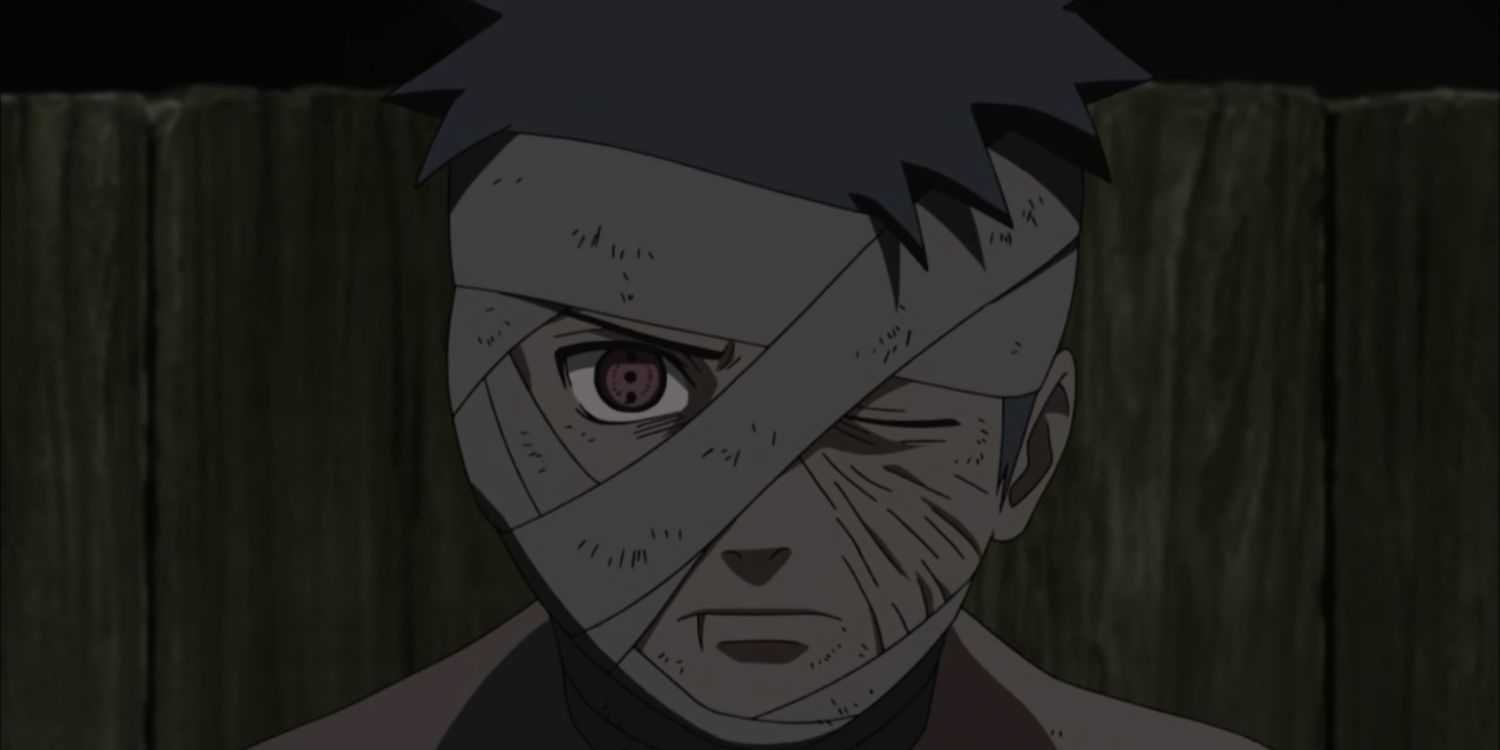 Naruto animesinde Obito Uchiha bandajlı