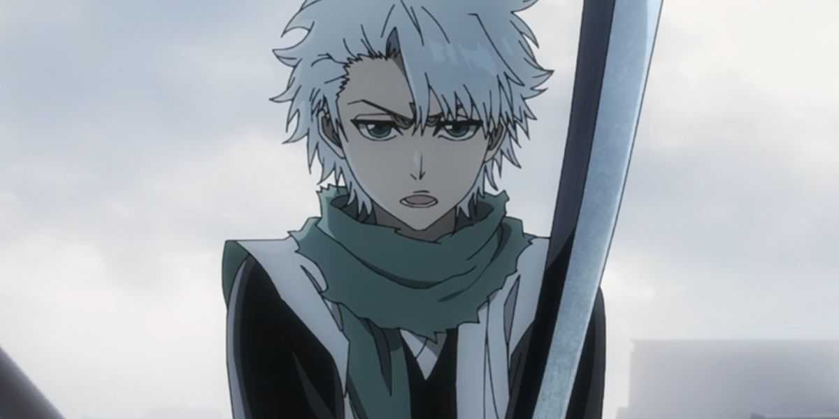 Toshiro hitsugaya holding his zanpakuto