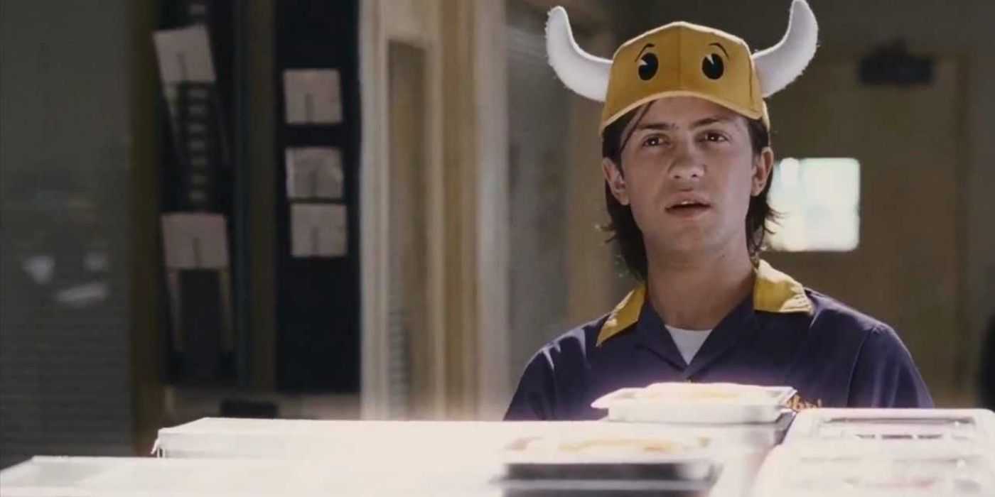 Elias in Clerks 2