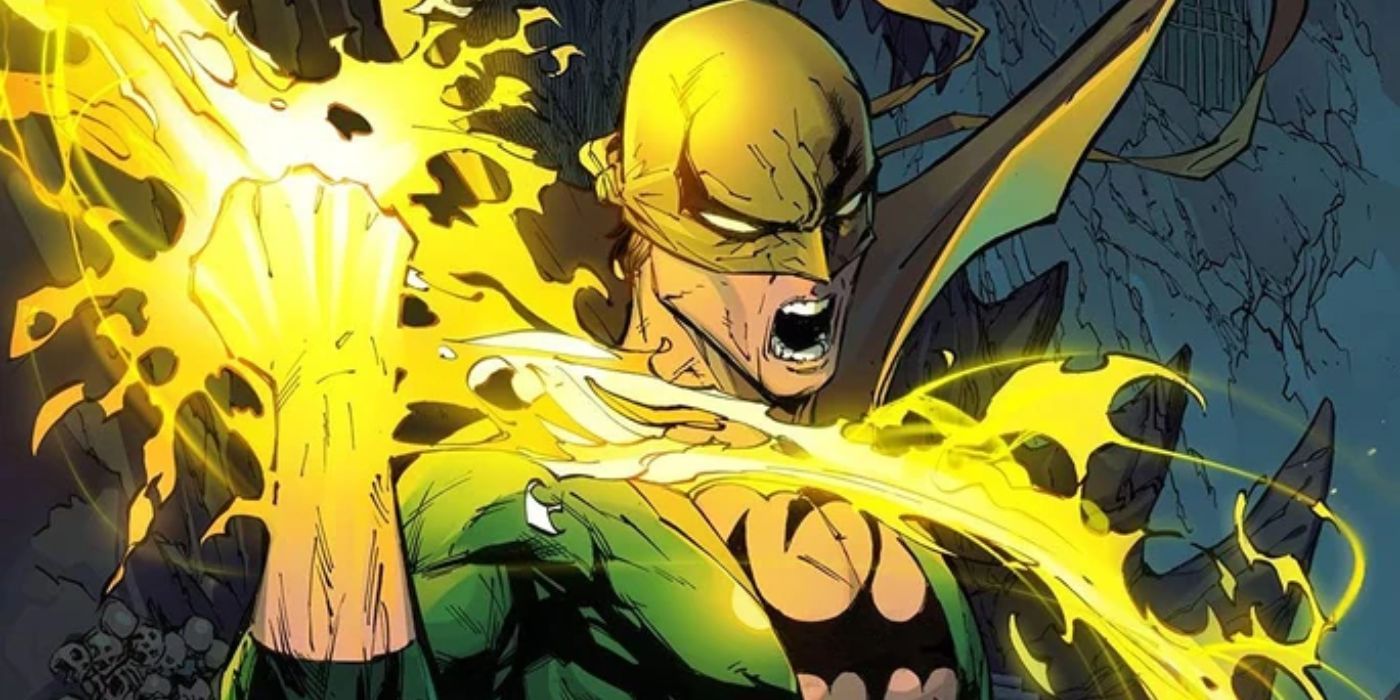 Iron Fist (Danny Rand) beschwört die Iron Fist und schreit