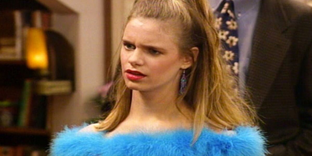 Kimmy Gibbler vyzerá v Plnom dome zmätene