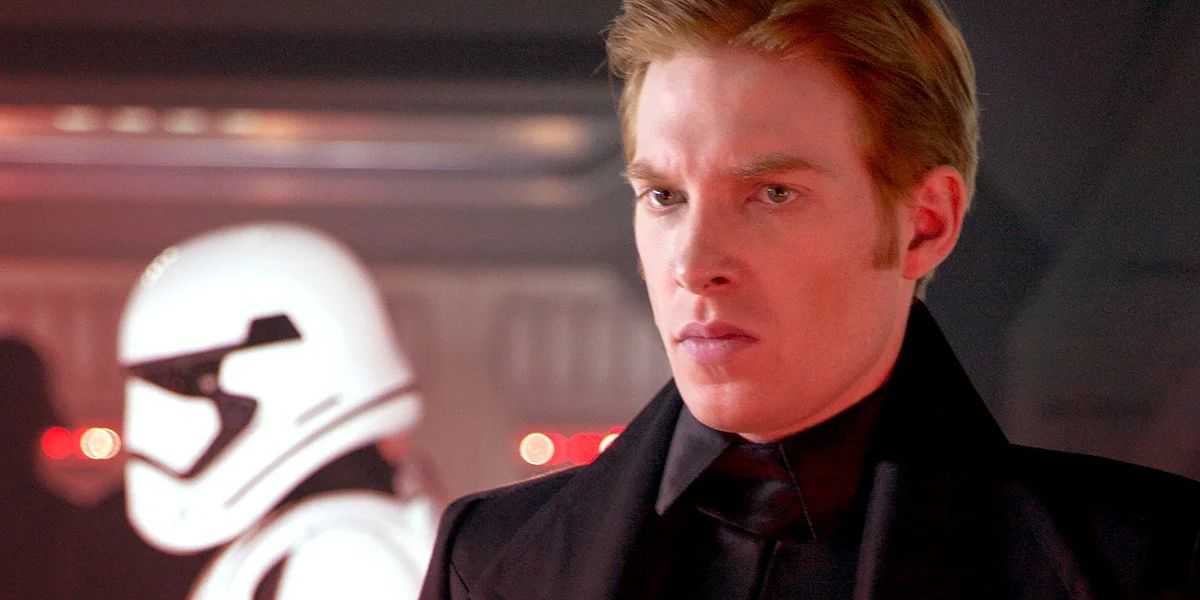 Yıldız savaşlarında General Hux