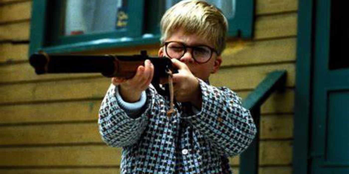 Ralphie disparando su pistola Red Ryder BB en A Christmas Story