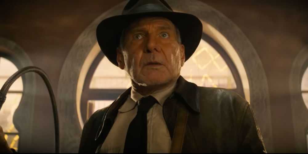 Indy drží svoj bič v Indiana Jones 5