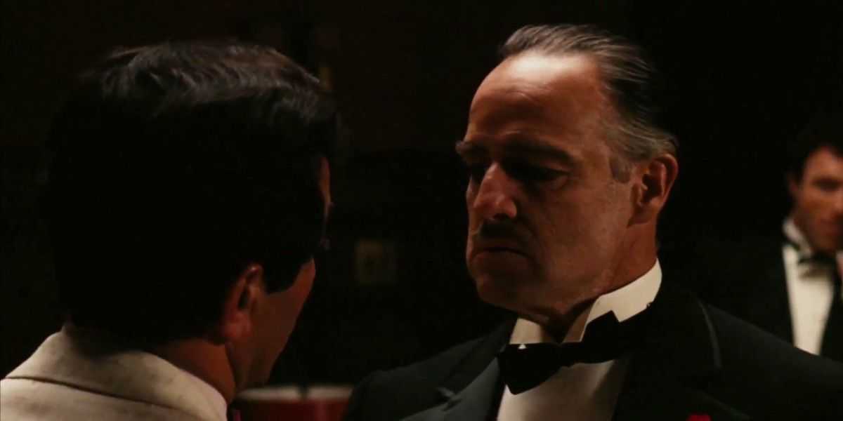 Baba filminde Johnny Fontane ve Vito Corleone.