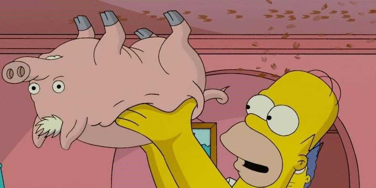 Homero hace que Plopper trepe al techo en La película de Los Simpson