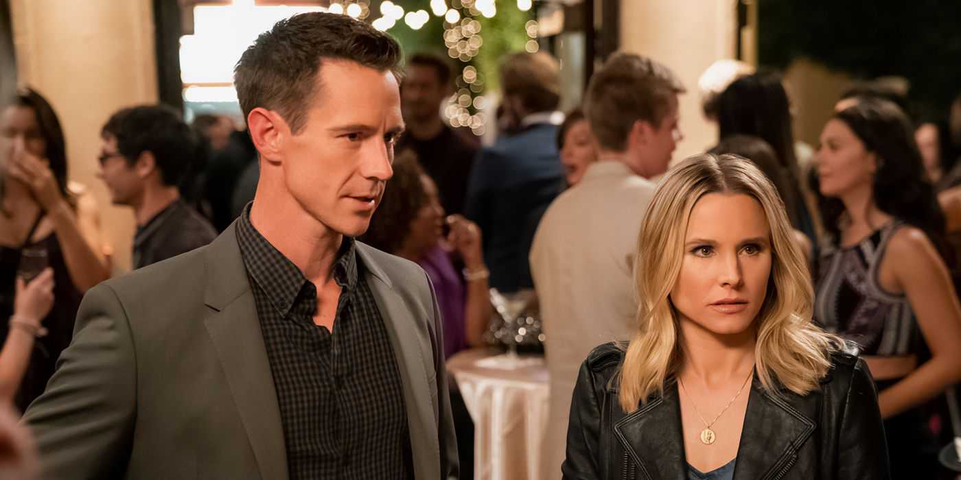 Veronica Mars und Logan Echolls (Kristen Bell, Jason Dohring) besuchen eine Party
