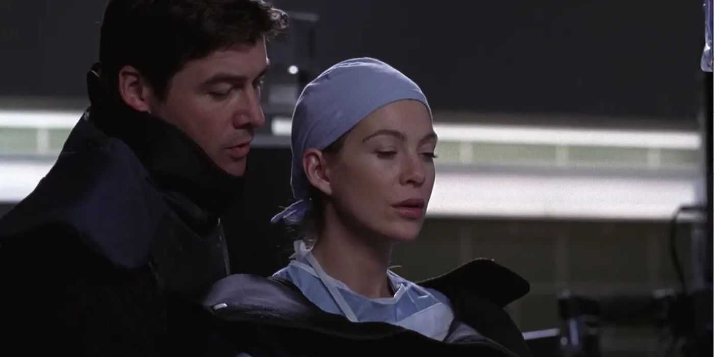 Meredith Gray y Dylan Young usan chalecos antibalas y miran a un paciente con un artefacto explosivo en su interior.