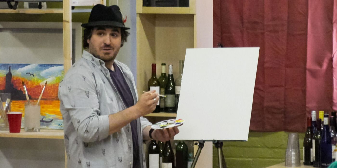 Q gibt sich in Impractical Jokers als Kunstlehrer aus