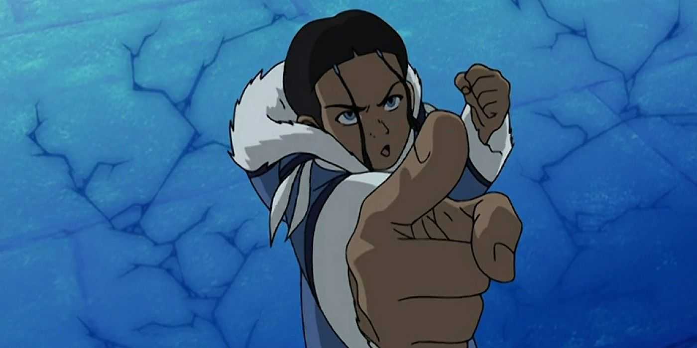 Katara kričí na majstra Pakku vo filme Avatar The Last Airbender