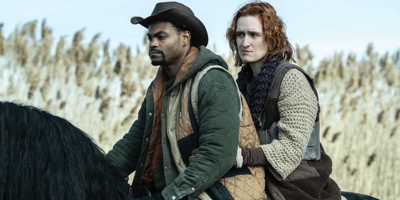 『ウォーキング・デッド:ザ・ワン・フー・リヴ』で馬に乗るベイリー (アンドリュー・バチェラー) とエイデン (ブリーダ・ウール)