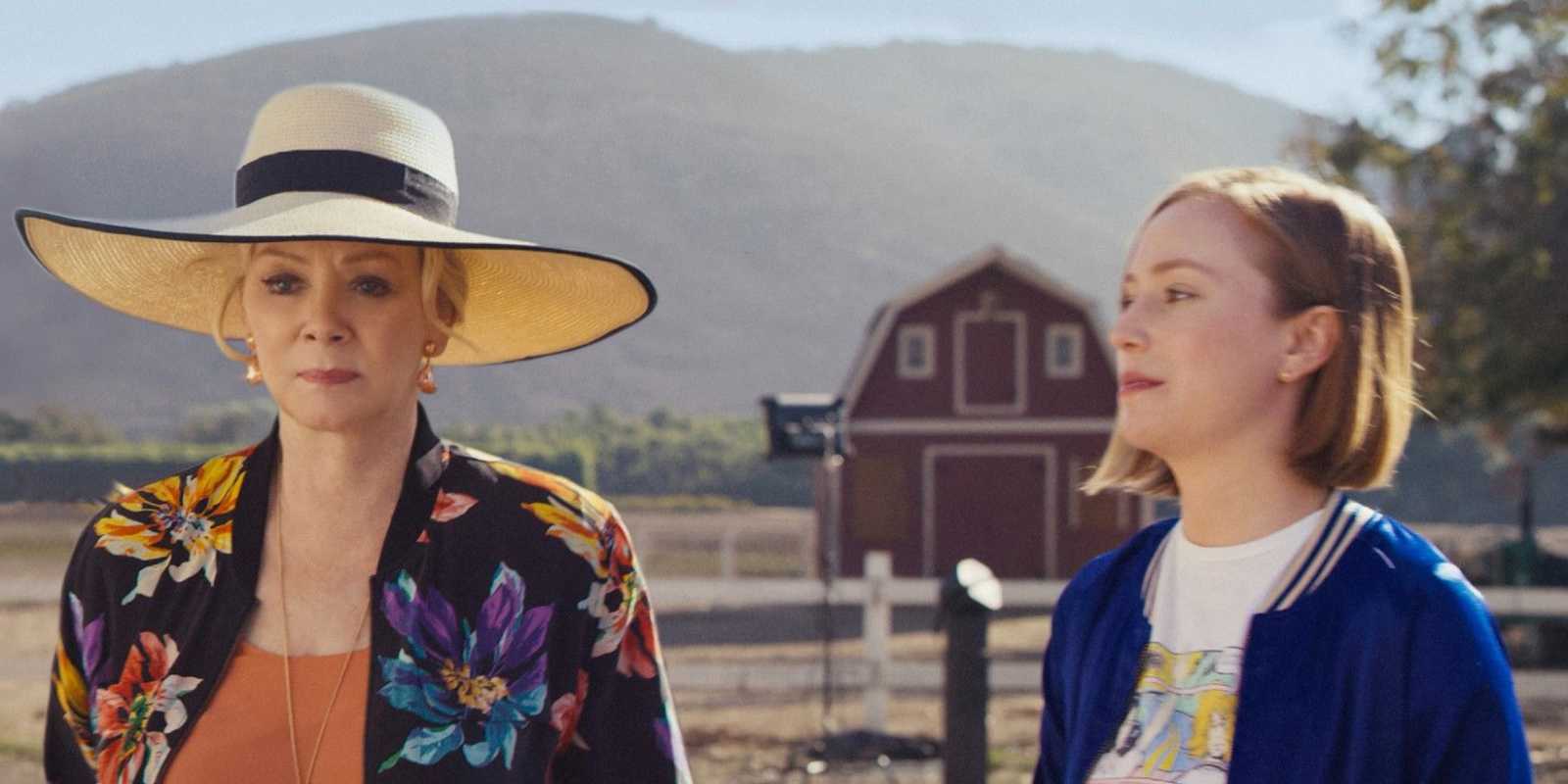 Ava ve Deborah Hack