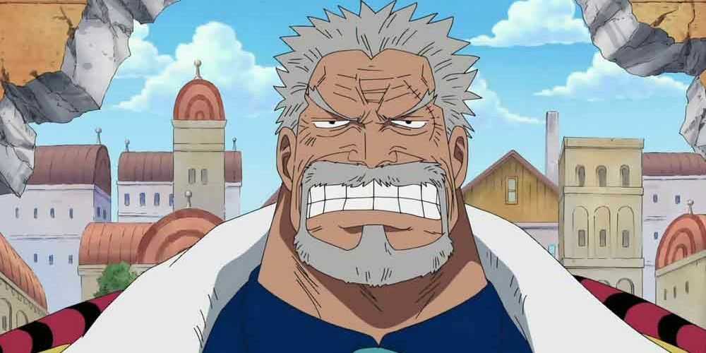 Garp durchbricht eine Wand in Water 7 in One Piece.