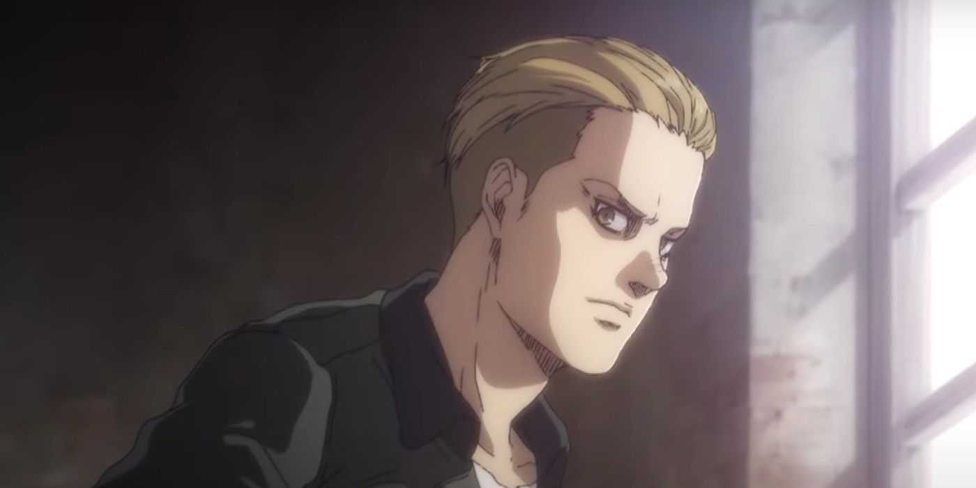 Porco schaut in Attack on Titan mürrisch zur Seite.