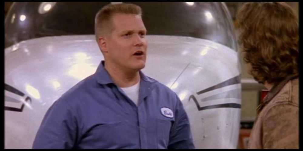 Budd Bronski habla con Brian sobre Wings