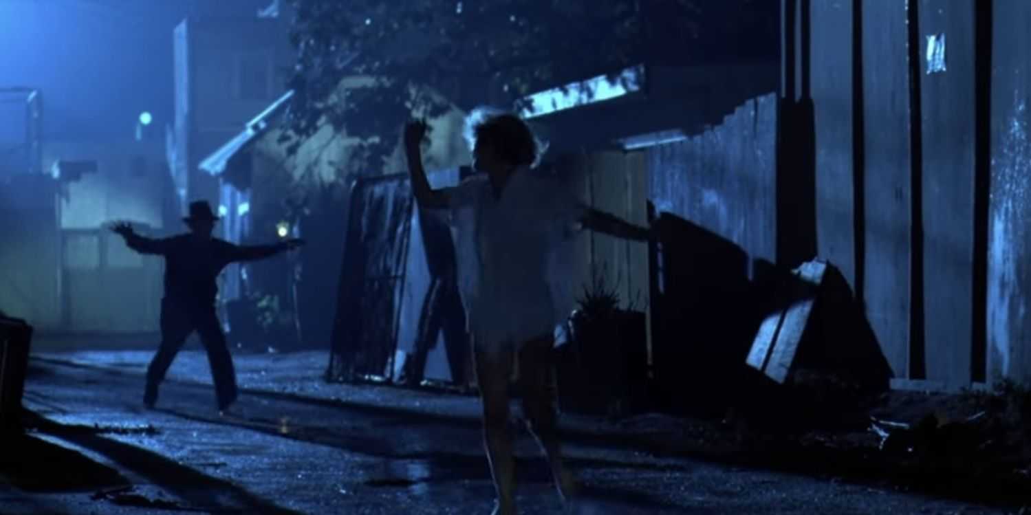 Rod sonriendo en Pesadilla en Elm Street