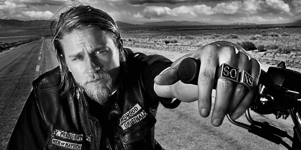 Charlie Hunnam derriba las esperanzas del regreso de los hijos de la anarquía
