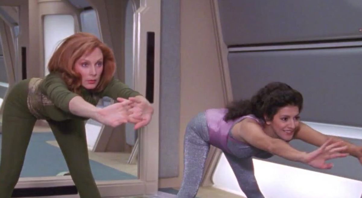 Star Trek: The Next Generation – Warum Deanna Troi keine Uniform trägt