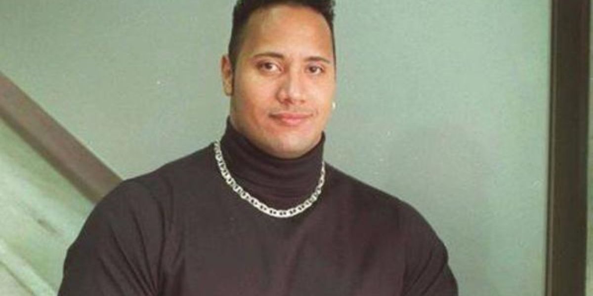 Ein klassisches Dwayne Johnson Meme steigt im Young Rock Parade Balloon auf